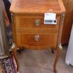 317 1196 CHEST OF DRAWERS